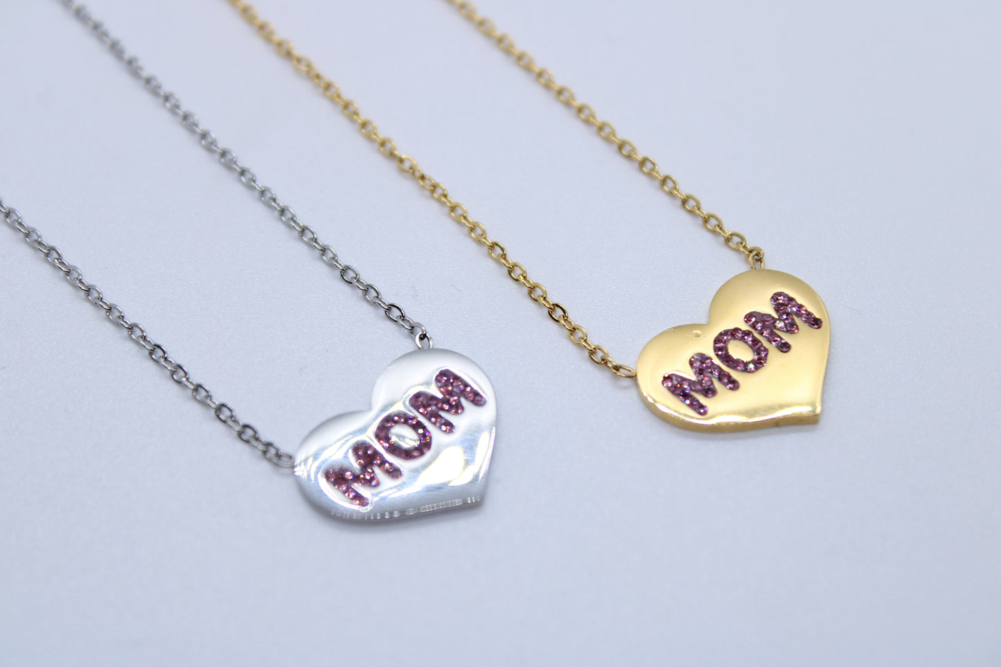 Collana Mom