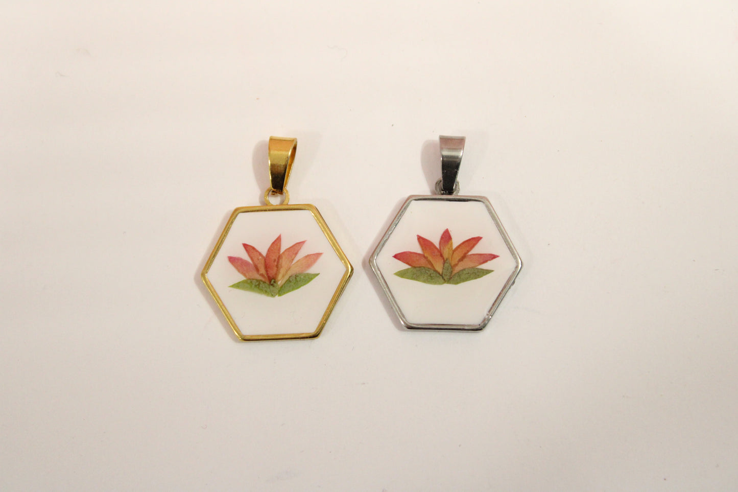 Charm Fior di loto