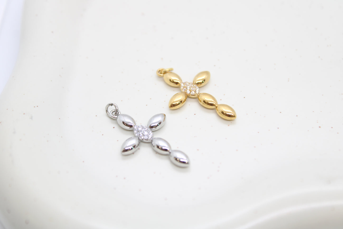 Ciondolo Croce Divina