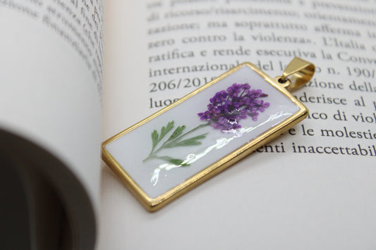 Charms Iris