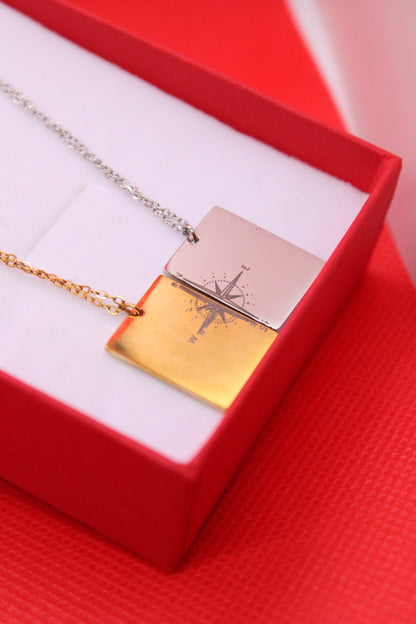 Coppia di collane  Bussola